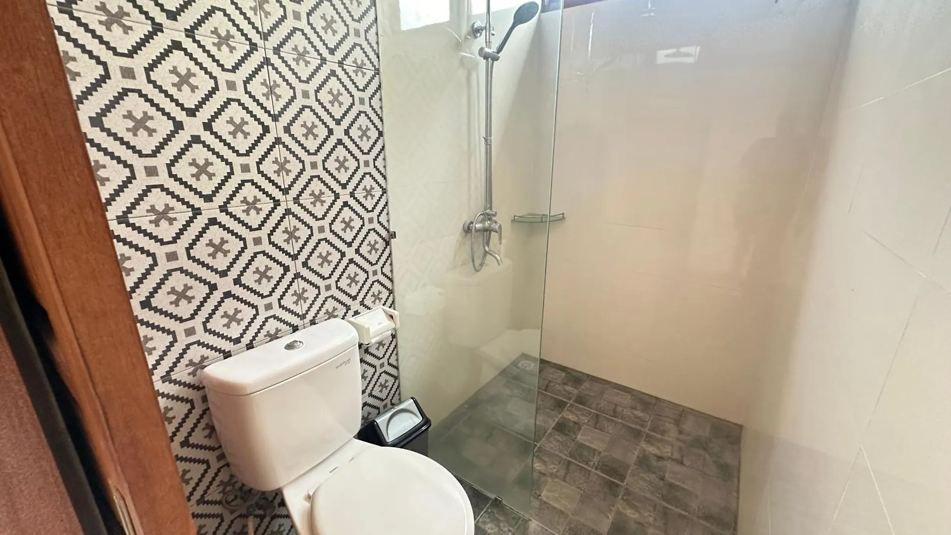 Naeera Guest House 우붓 0*,