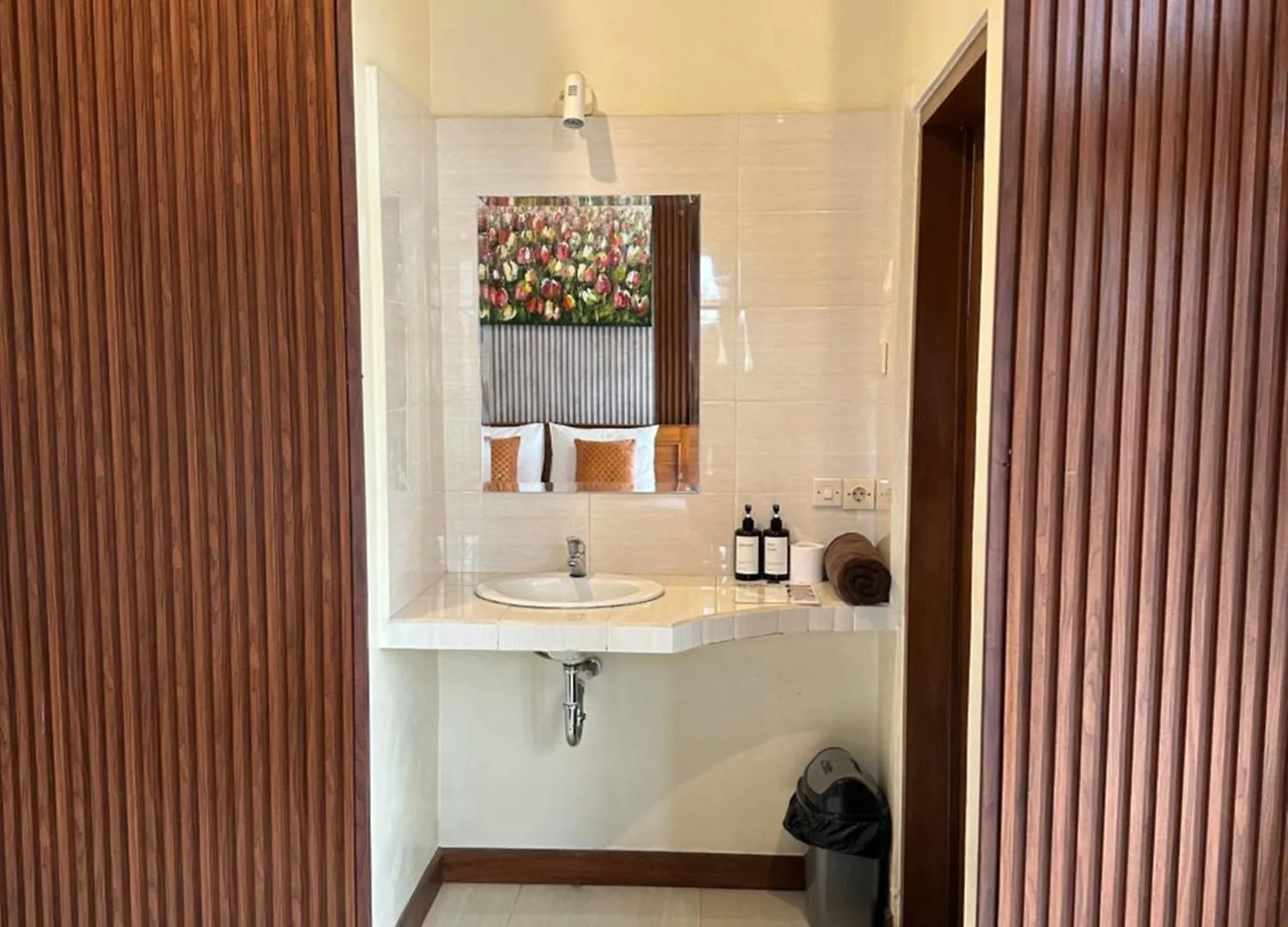 Naeera Guest House 우붓