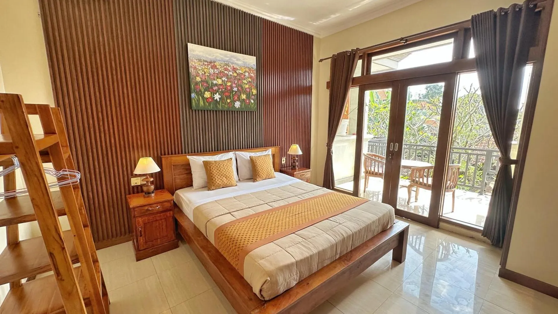 Naeera Guest House 우붓
